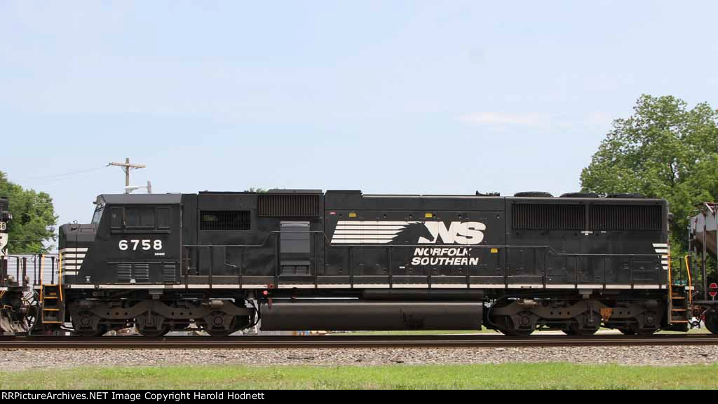 NS 6758